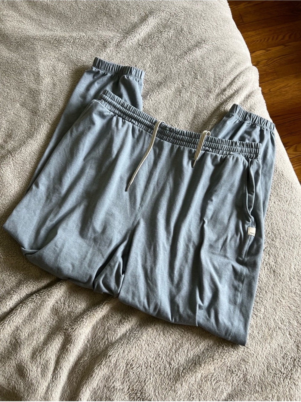Vuori Women’s Flint Blue Boyfriend Sweatpants Large - Picture 3 of 5